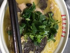 -文山荷鲜居(翠湖店)