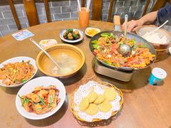-富正毅三下锅·湘西韵味(天门山索道店)