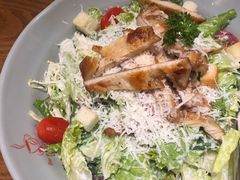 凱撒沙拉-Lia Cafe Bar Restaurant松山咖啡屋