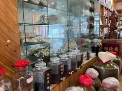 -东巴谷野生菌火锅餐厅