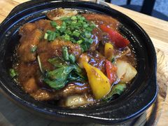 煲仔鱼-大茴香越法料理(SOHO复兴店)
