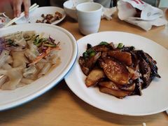 -关东小磨东北菜(上海长风大悦城店)