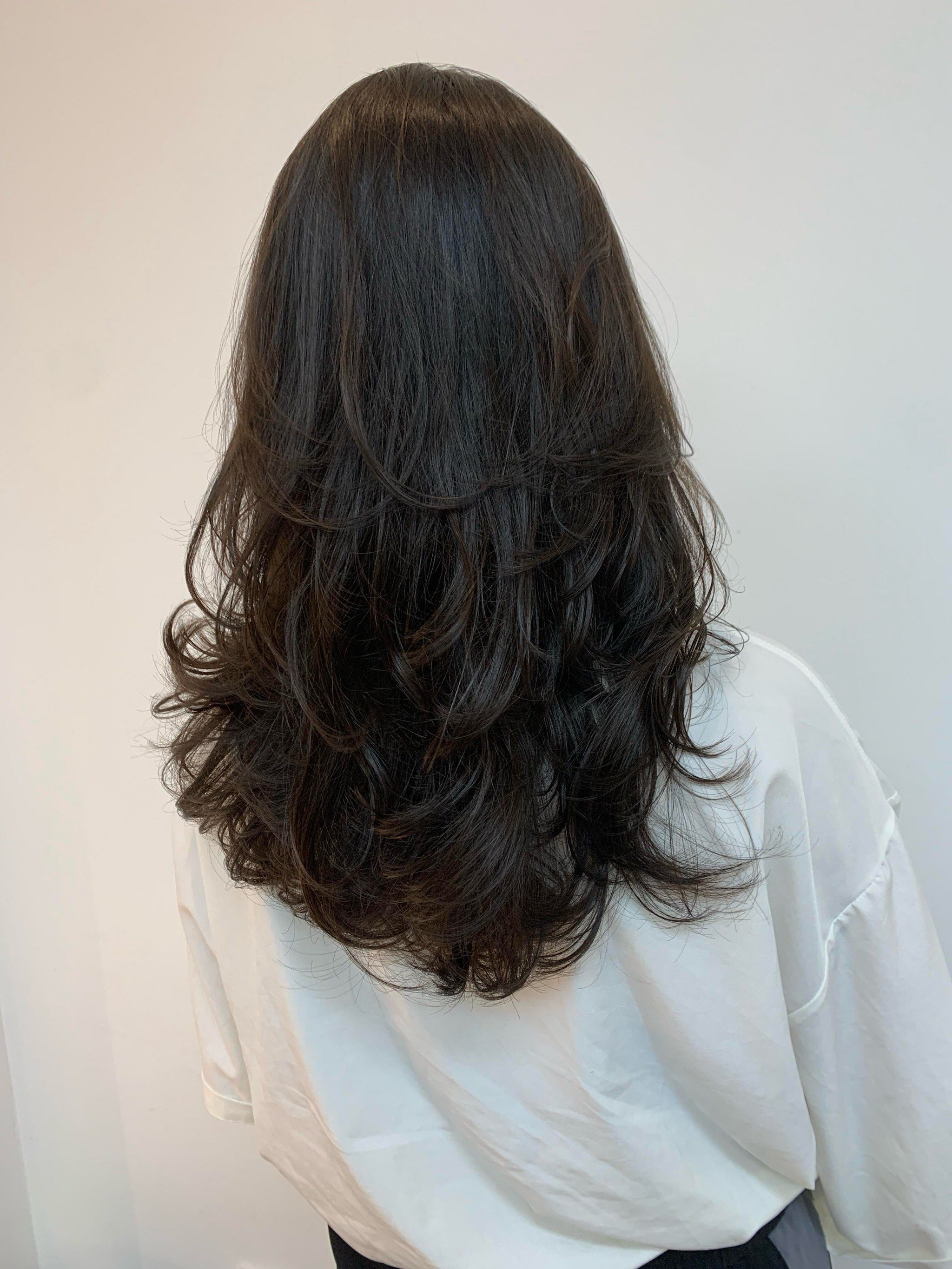 中长发烫发发型推荐 #复古烫发 #圆脸发型推荐 #女生减龄烫发发型