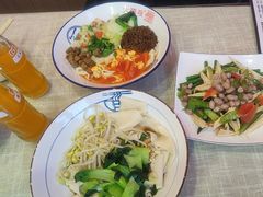 -大嘻咹biangbiang面(历史博物馆店)