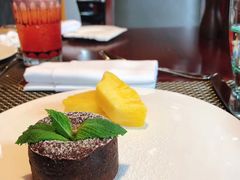 巧克力熔岩蛋糕-杭州西子湖四季酒店-WL BISTRO西湖餐厅(灵隐路店)