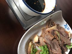 -亿诣蝎府炸酱面羊蝎子火锅(酷车小镇店)
