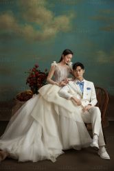 -雪中彩影婚纱摄影·微光艺术中心