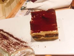 -必胜客(阿罗海店)