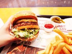 -The Habit Burger Grill 哈比特汉堡(复兴soho店)