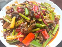 -丹水桥地锅鱼·翘嘴鲌·地方特色全鱼宴(丹江口大坝店)