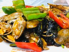 豉椒炒花甲-天宝食坊·啫啫煲大排档(西华路店)