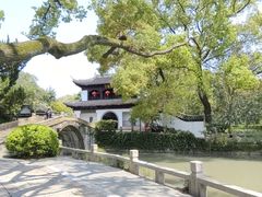 -汇龙潭