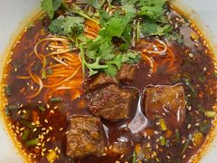 牛肉面-李与白包子铺(桐梓林店)