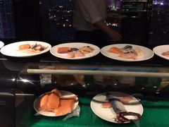 -唐拉雅秀酒店-西锦汇空中BBQ·思创餐厅