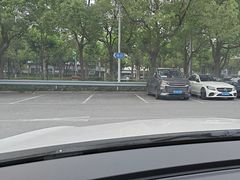 -上海汽车博览公园-北门停车场