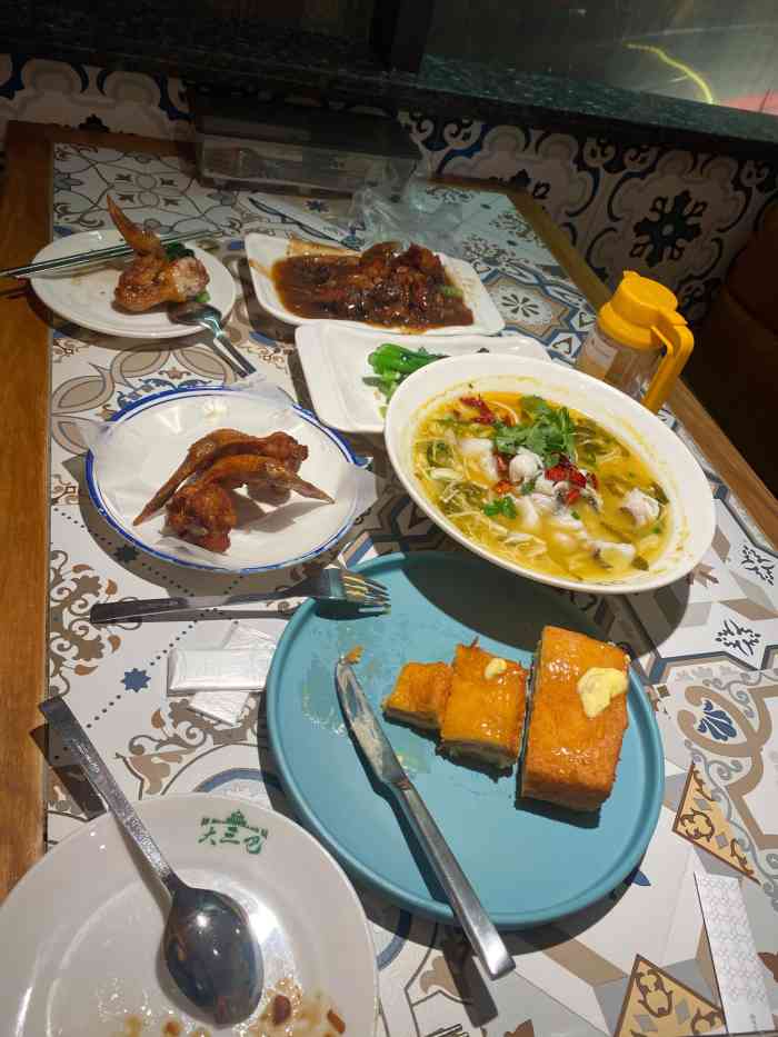 大三巴茶餐厅(金鼎店)-"澳门街的出品,广州普通茶餐厅下午茶套餐价.