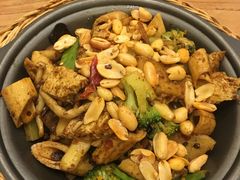 素麻辣香锅-一两饭川味素食餐厅