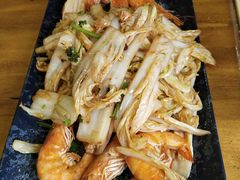 -老东镇啤酒屋海鲜加工·蒸汽海鲜·海鲜烧烤(台东店)