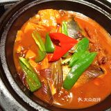 扬州小美食街梅岭东路美食老根据地，老店。现在连锁店好多