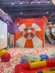 -LuckyStar幸运星家庭娱乐中心(东莞国贸店)
