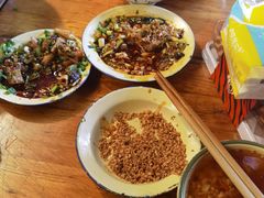 -拈签一笑黄牛肉辣卤串串