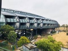 -上海滴水湖皇冠假日酒店