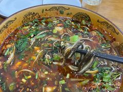 -乐山第一家临江鳝丝(茶坊路店)