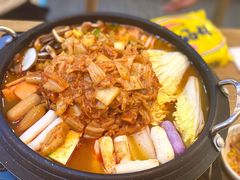 泡菜五花肉部队年糕火锅-朴鲸家正宗韩国料理(福田店)
