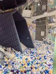 -meland club亲子乐园(重庆万象城店)