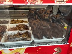 -张鸭子重庆特产卤味小吃(未来国际店)