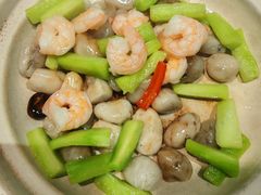 -香山湖家家宴(中山陵店)