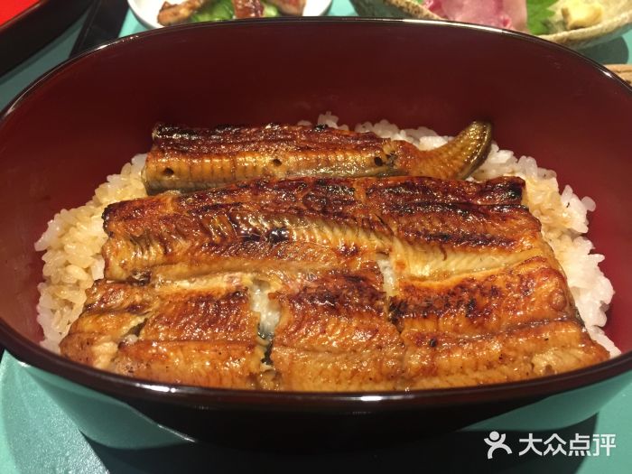广川鳗鱼屋鳗鱼饭图片