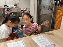 -缪斯琴行英皇小提琴.钢琴.吉他(张江店)