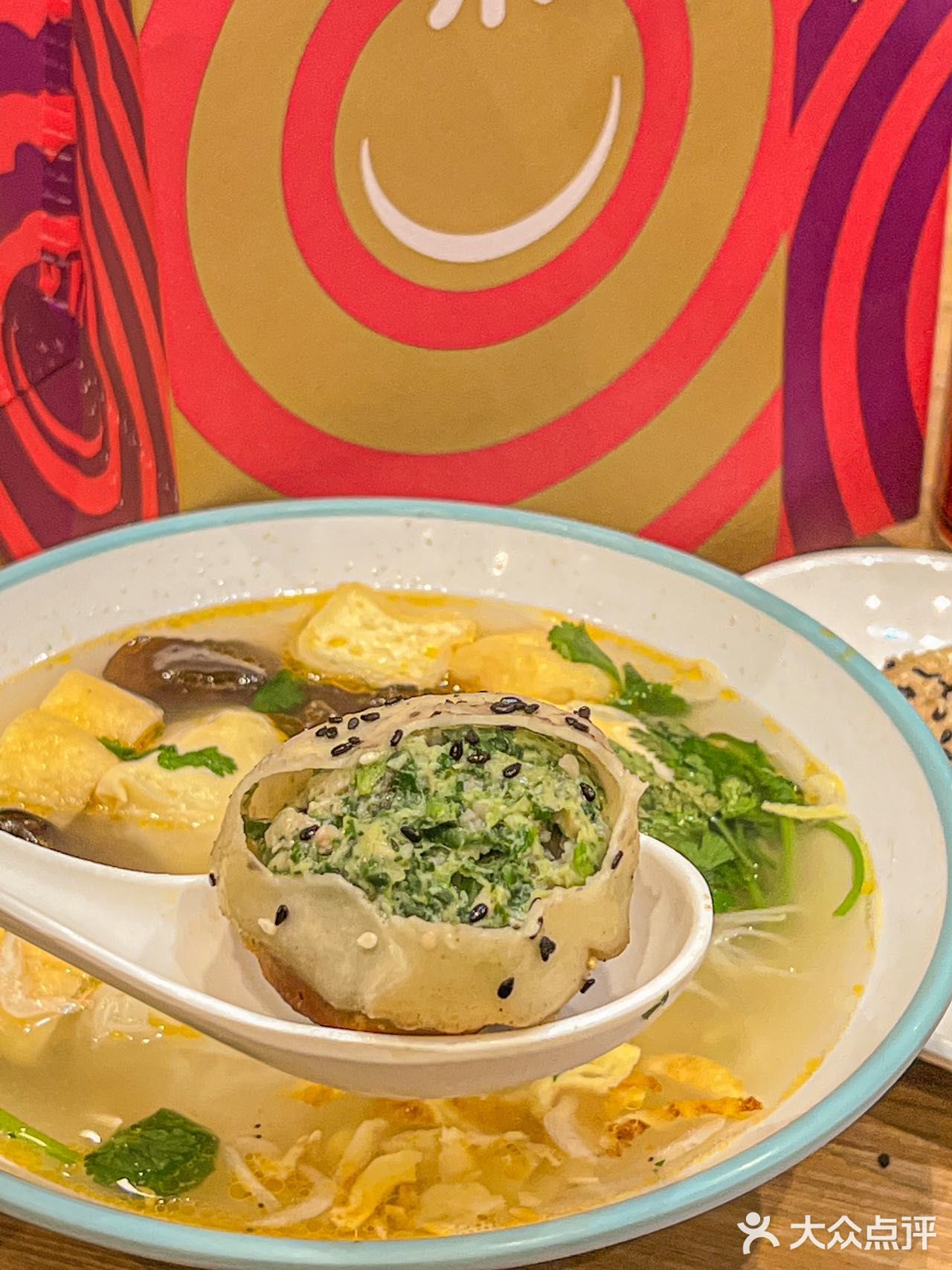 来小杨生煎，吃一口春天…  魔都囡囡看过来