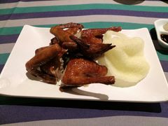 红烧乳鸽-兰桂坊粤泰美食(较场西店)