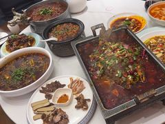 -万重锦·人文川菜馆(骡马市店)