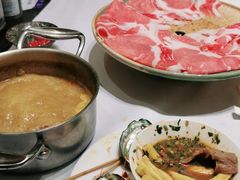 -红鼎豆捞·非遗鲍皇汤火锅(宝丰路店)