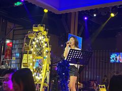 -洛缦音乐餐厅(工业展览馆万象城店)