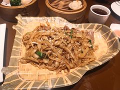 -广州中心皇冠假日酒店·百粤楼