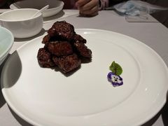 沪市牛肉粒-屋里厢上海菜馆