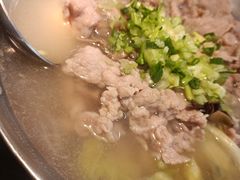 -肖四女乐山跷脚牛肉(南汇大学城生活广场店)