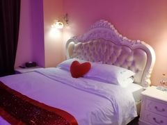 -天使恋人主题酒店(深圳翻身路店)