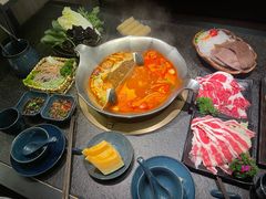 -湊湊火锅·茶憩(打浦桥日月光店)