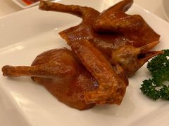 玻璃烧乳鸽-利苑酒家(宜安广场店)