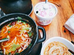 -李记特色罐罐米线(重庆中环大厦店)