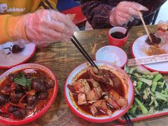-老闵田螺馆·南昌特色小炒(梦时代店)