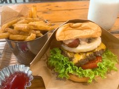 -BURGER BRO'S