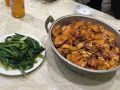 -尕有炕锅烤羊肉