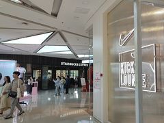 -万达广场(南昌红谷滩店)
