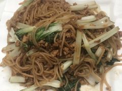 -刘姐啤酒鱼民族演艺餐厅(西街总店)